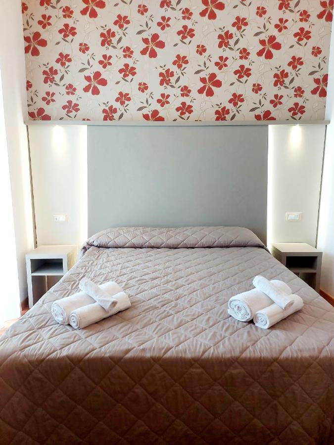 Hotel Monica 3*