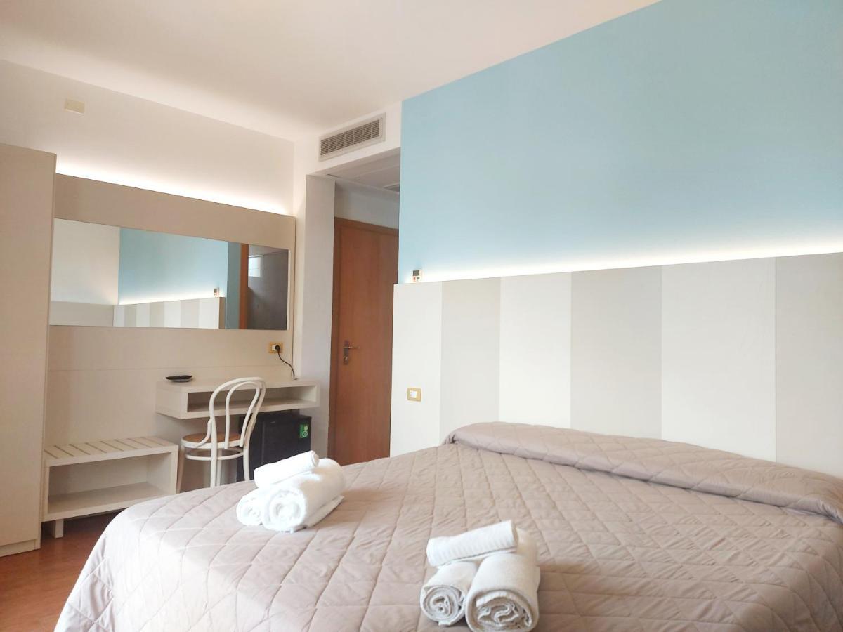 Hotel Monica 3*
