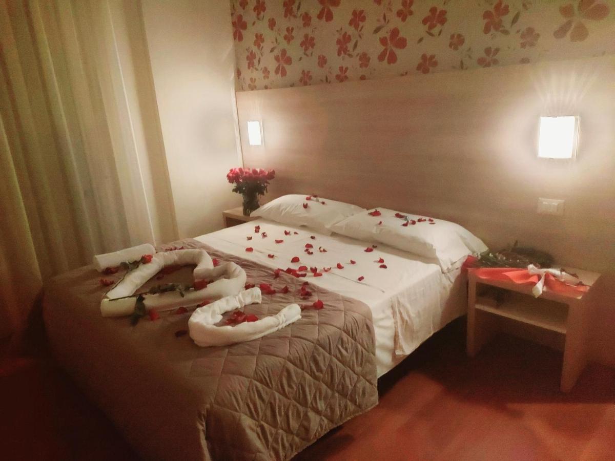 Hotel Monica